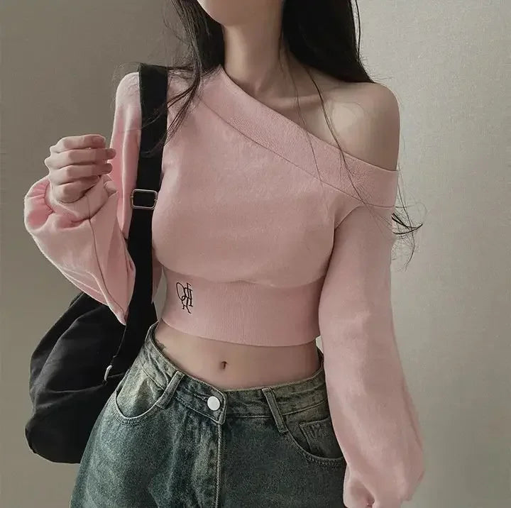 Women's Fashion Design Shoulder-baring Side Collar Slimming Top