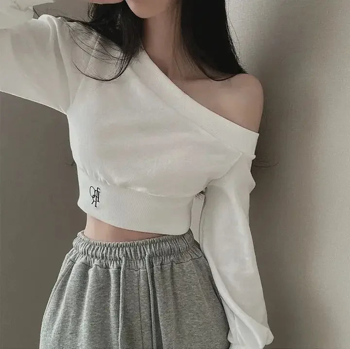 Women's Fashion Design Shoulder-baring Side Collar Slimming Top