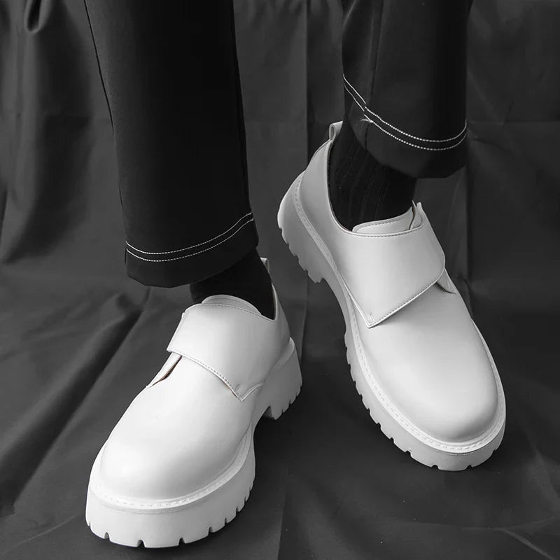 Men's thick bottom white Oxford shoes in leather with hasp closure, casual and formal style footwear